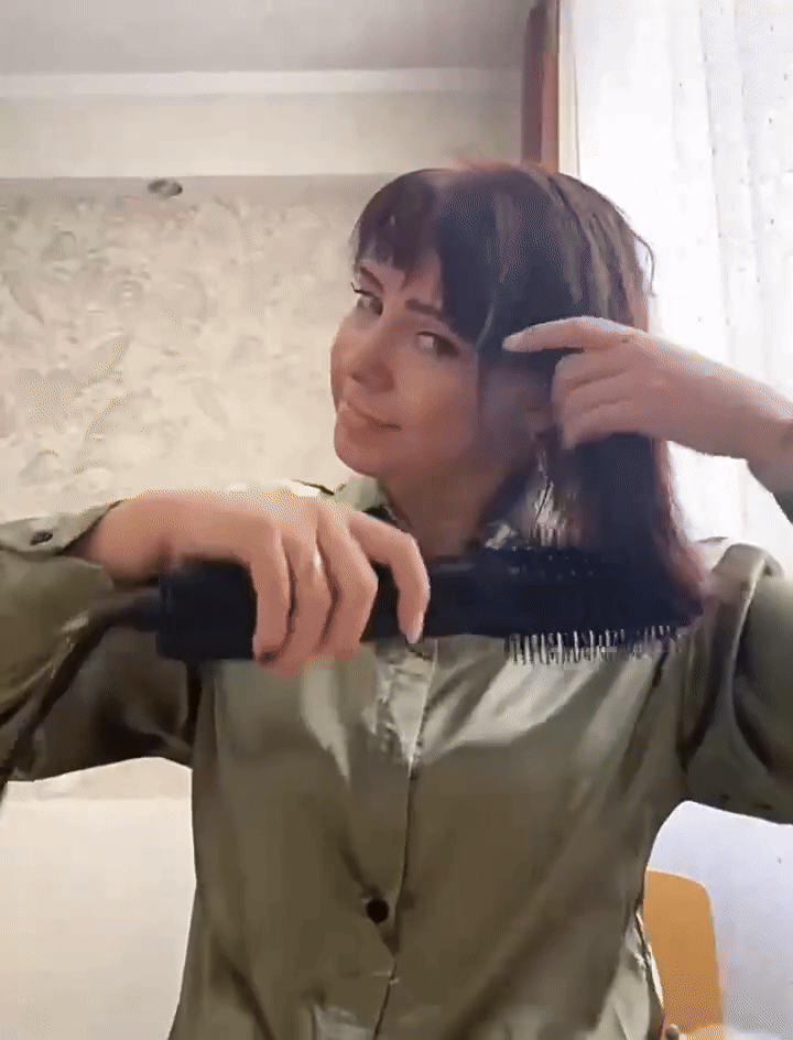 Wave Whisperer Hair Brush - buyverso